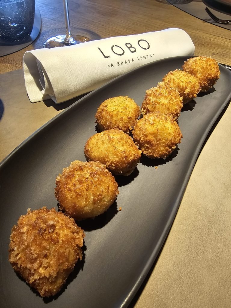 mejores restaurantes de segovia croquetas lobo